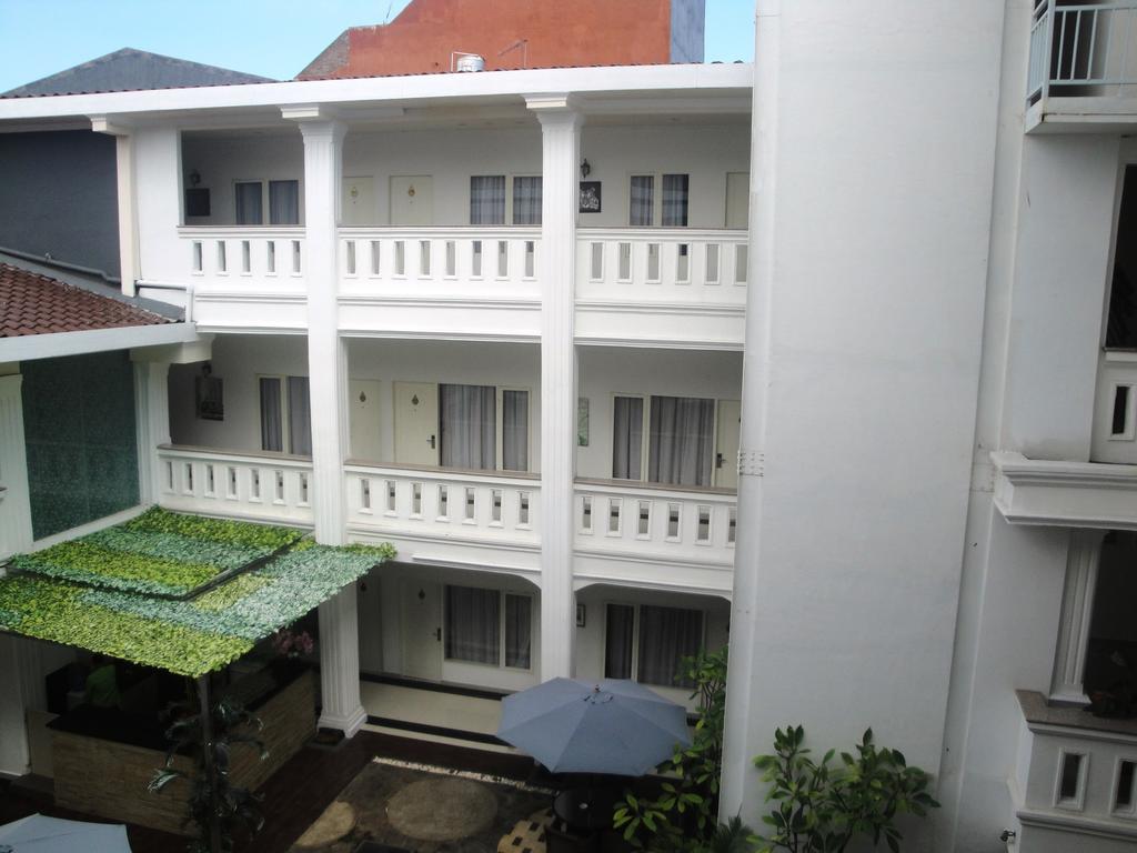 Ramayana Hotel Makassar Ngoại thất bức ảnh
