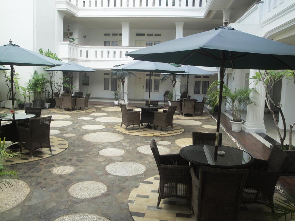 Ramayana Hotel Makassar Ngoại thất bức ảnh